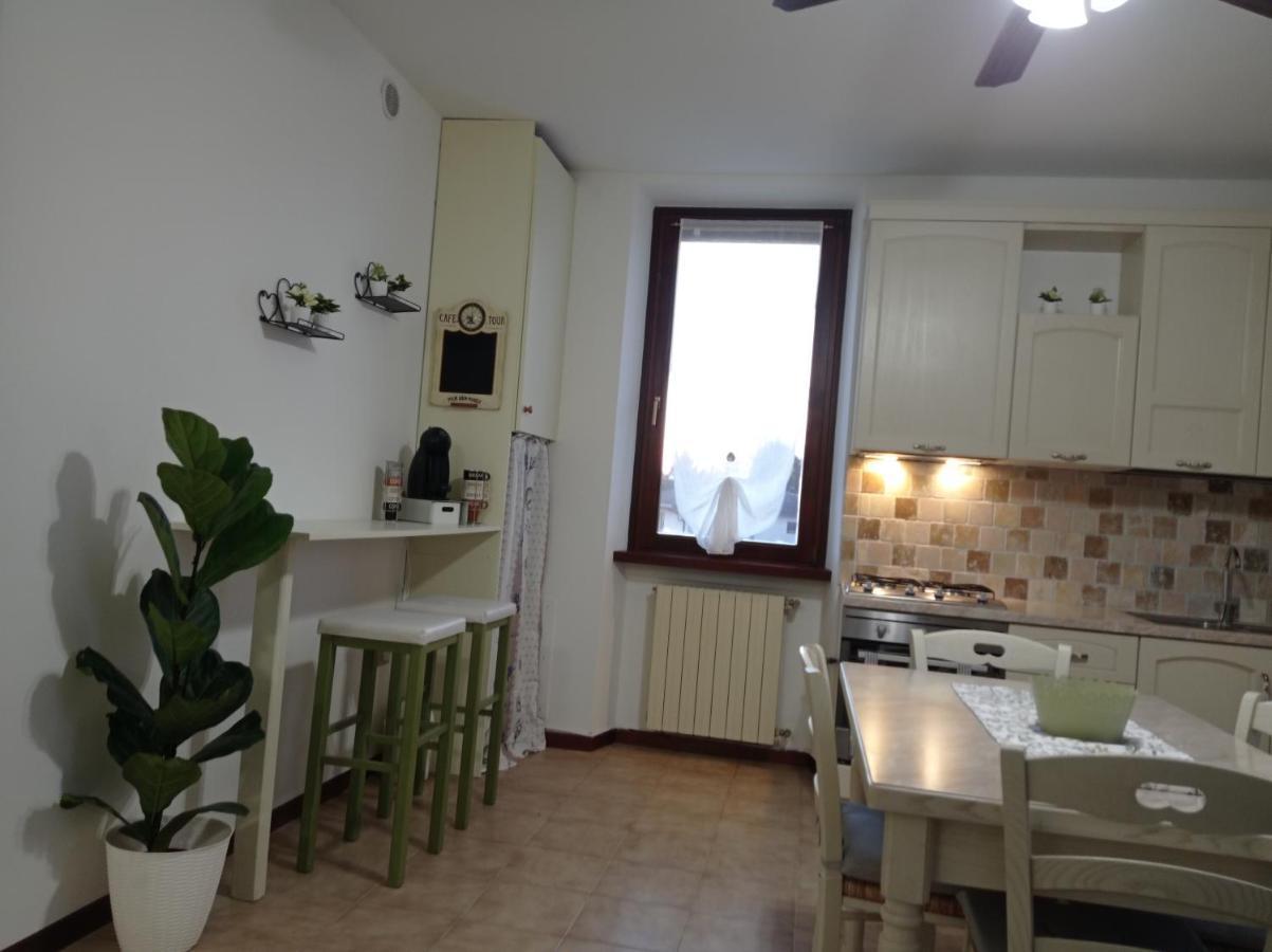 Apartamento House Piazza Vittoria Medole Exterior foto